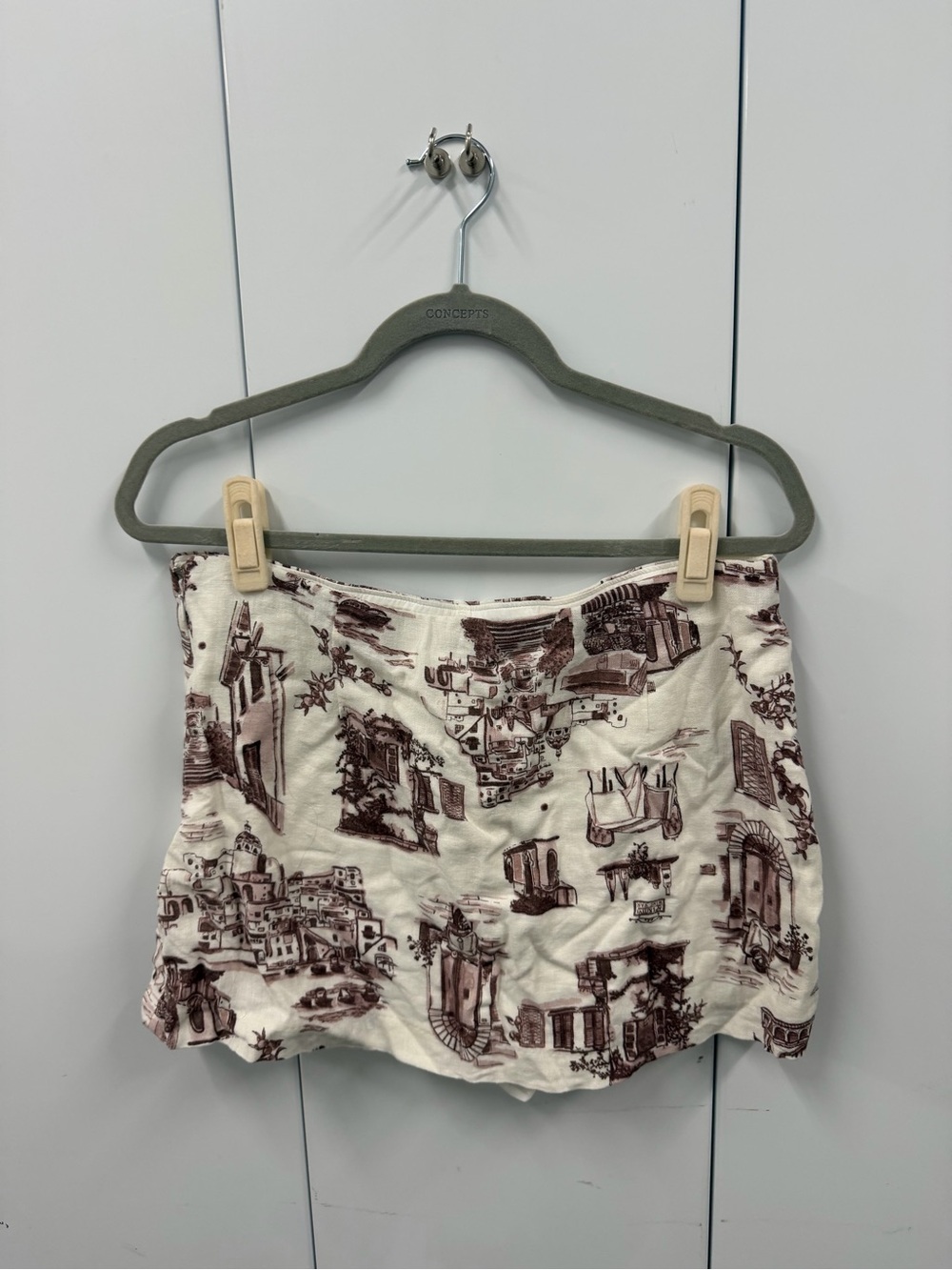 Abercrombie Cream Mini Skort with Brown Scenic Print